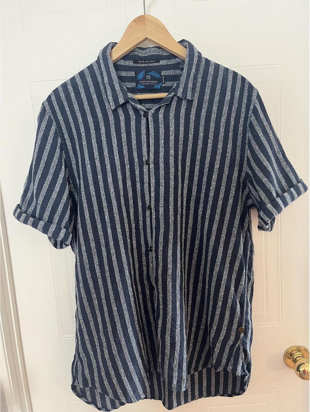 # 184 Scotch & Soda button up stripped shirt